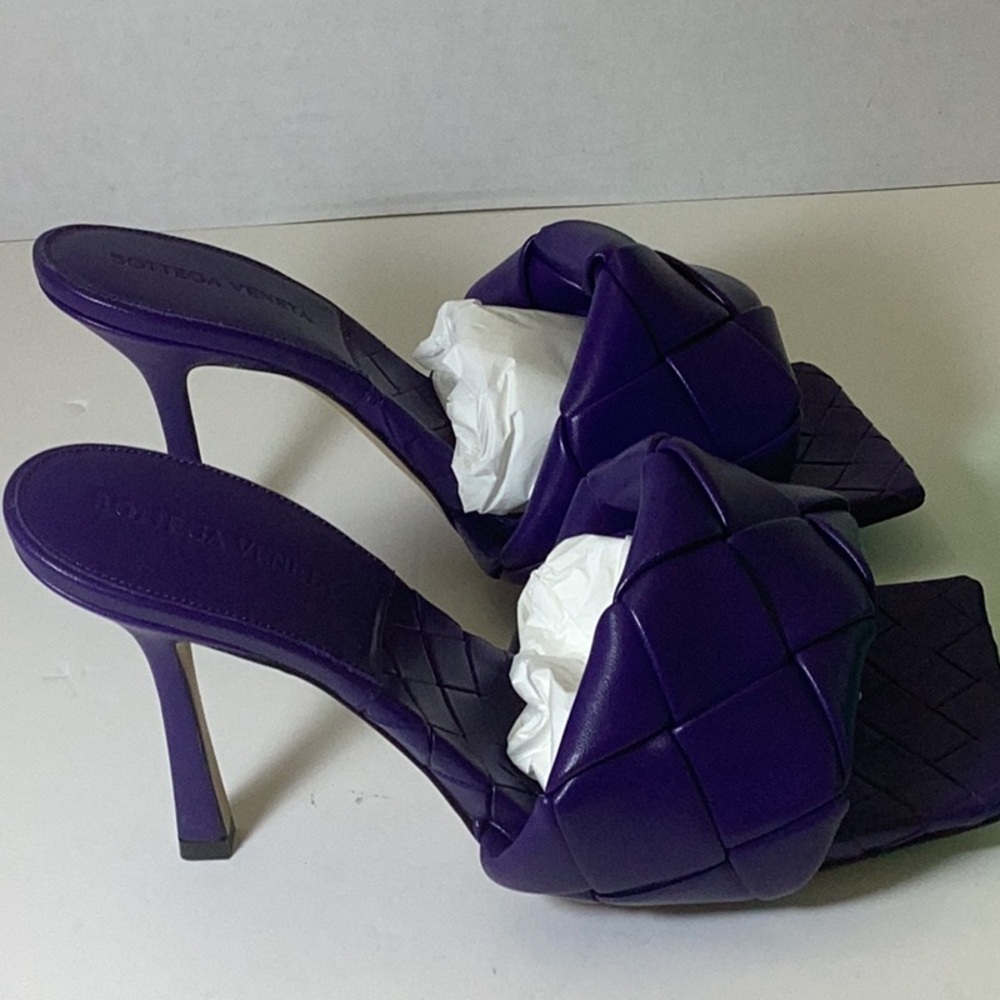 LEATHER MULES & CLOGS
Bottega Veneta - Picture 8 of 14